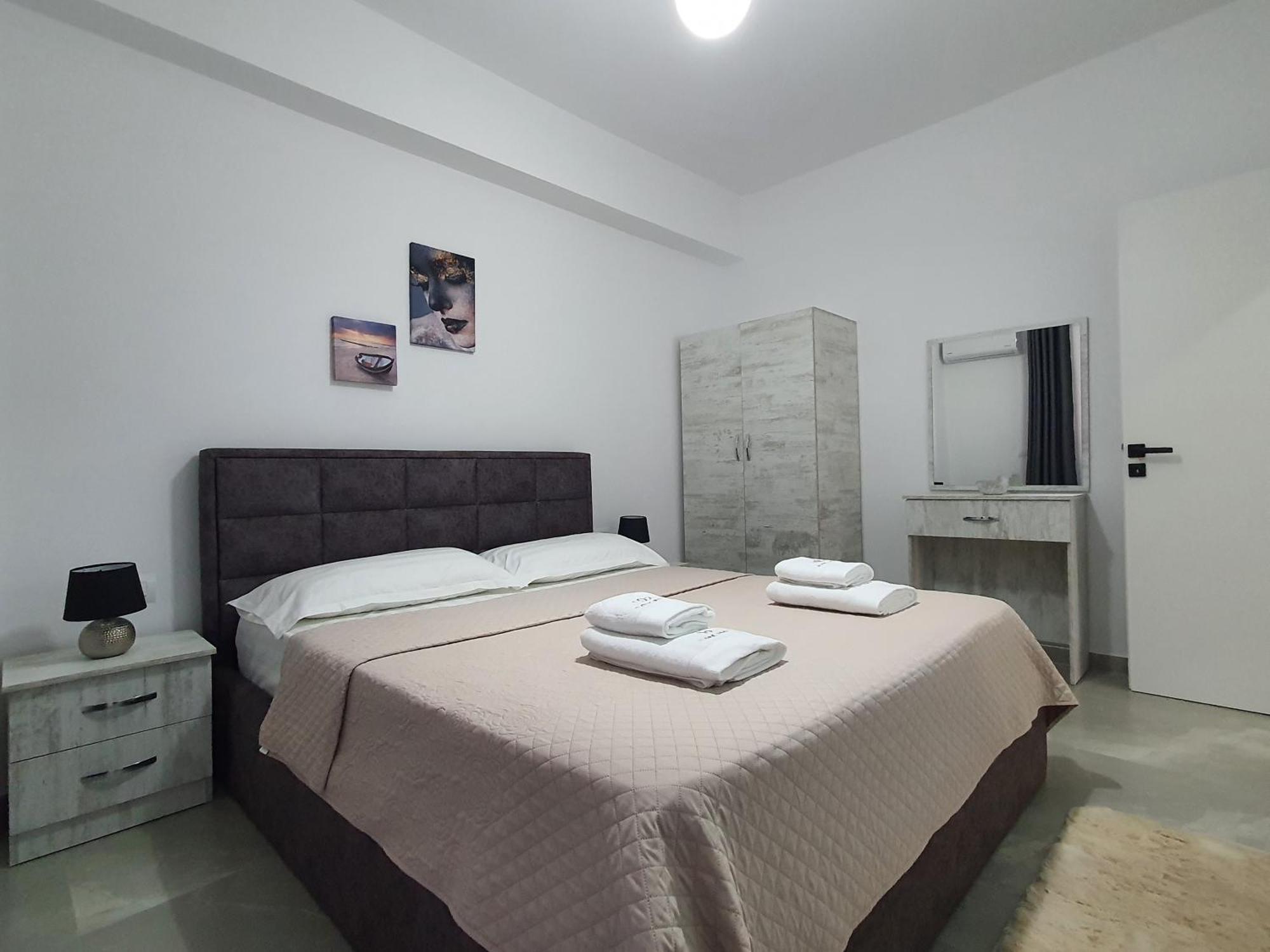 Flore Rooms Sarandë Exteriör bild